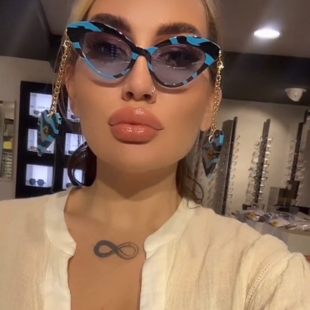 Gucci GG0978s 006 Cat Eye-Acetate Frame Sunglasses
Multi Womens